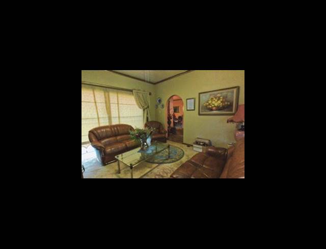 3 BEDROOM HOUSE FOR SALE IN THERESAPARK